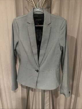 Banana Republic Black & White Houndstooth Single-Button Blazer